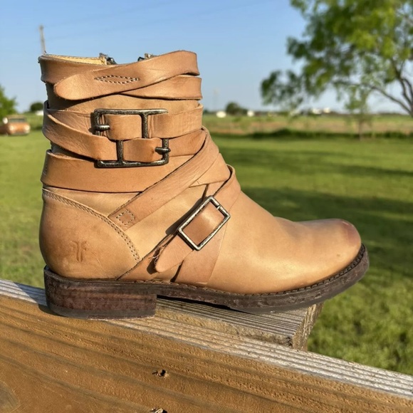 Frye Veronica Strappy Boots Gray/Tan size 7.5 - Picture 9 of 9